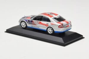 Mercedes E-Class W211 #11 Bluetec Paris-Beijing 2006 Minichamps 1:43 B66962267-R Metalas - nuotrauka 3 iš 4