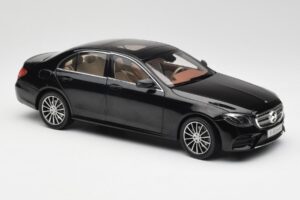 Mercedes E-Class W213 Obsidian Juodas iScale 1:18 B66960380 Metalas - nuotrauka 6 iš 8