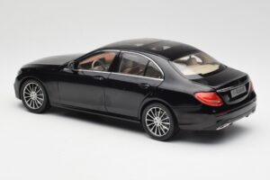 Mercedes E-Class W213 Obsidian Juodas iScale 1:18 B66960380 Metalas - nuotrauka 7 iš 8