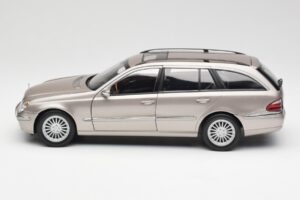 Mercedes E320 CDI W210 Universalas Cubanite Sidabrinis Kyosho 1:18 B66962188 Metalas - nuotrauka 4 iš 8