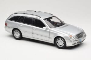 Mercedes E320 T-Modell S210 Elegance Sidabrinis Kyosho 1:18 B66962166 Metalas - nuotrauka 6 iš 8