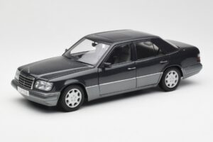 Mercedes E320 W124 Nautik Mėlynas Metallic Dealer Edition AUTOart 1:18 B66040508 Metalas