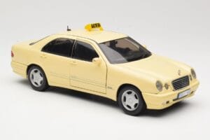 Mercedes E320 W210 Taxi Sun Star 1:18 1160 Metalas - nuotrauka 6 iš 8