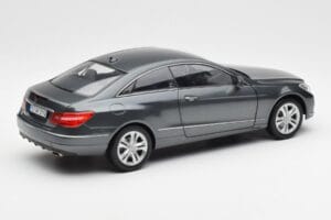 Mercedes E500 C207 Coupe Tenoric Pilkas Norev 1:18 183540 Metalas - nuotrauka 3 iš 8
