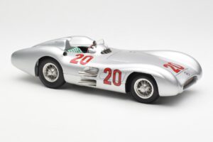 Mercedes W196 Streamliner #20 K. Kling French GP 1954 CMC 1:18 M-128B Metalas - nuotrauka 4 iš 6
