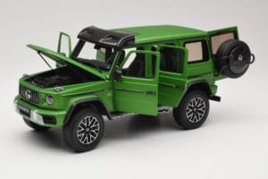 Mercedes G 63 AMG 4x4 Squared Green Hell Magno Almost Real 1:18 820821 Metalas - nuotrauka 2 iš 8