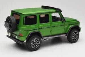 Mercedes G 63 AMG 4x4 Squared Green Hell Magno Almost Real 1:18 820821 Metalas - nuotrauka 3 iš 8