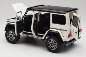 Mercedes G 63 AMG 4x4 Squared Polar White Almost Real 1:18 820203 Metalas - nuotrauka 5 iš 8