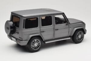 Mercedes G-Class G500 W463A Designo Platinum Magno Minichamps 1:18 B66960811 Metalas - nuotrauka 3 iš 8