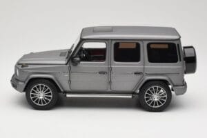Mercedes G-Class G500 W463A Designo Platinum Magno Minichamps 1:18 B66960811 Metalas - nuotrauka 4 iš 8