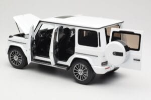 Mercedes G-Class G 500 W463A Diamond White Metallic Minichamps 1:18 113037111 Metalas - nuotrauka 5 iš 8