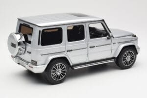 Mercedes G-Class G 500 W463A Iridium Silver Metallic Minichamps 1:18 113037112 Metalas - nuotrauka 3 iš 8