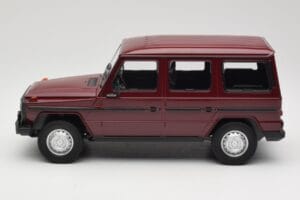 Mercedes G-Class W460 LWB Tamsiai Raudonas Minichamps 1:18 155038102 Metalas - nuotrauka 3 iš 6