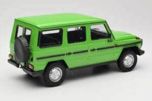 Mercedes G-Class W460 LWB Žalias Minichamps 1:18 155038101 Metalas - nuotrauka 2 iš 6