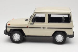Mercedes G-Class W460 SWB Grey Metallic Minichamps 1:18 155038004 Metalas - nuotrauka 3 iš 6
