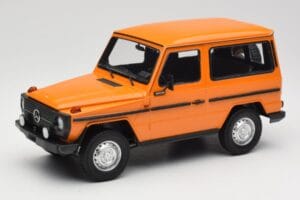 Mercedes G-Class W460 SWB Oranžinis Minichamps 1:18 155038000 Metalas