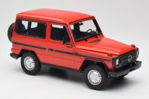 Mercedes G-Class W460 SWB Raudonas Minichamps 1:18 155038002 Metalas - nuotrauka 4 iš 6