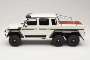 Mercedes AMG G63 6x6 W463 Baltas GT Spirit 1:18 GT100 Derva - nuotrauka 3 iš 6