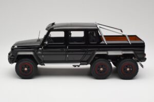 Mercedes AMG G63 W463 6x6 Gloss Juodas AUTOart 1:18 76306 Kompozitas - nuotrauka 4 iš 8