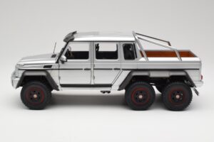 Mercedes AMG G63 W463 6x6 Iridium Sidabrinis AUTOart 1:18 76301 Kompozitas - nuotrauka 4 iš 8