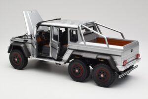 Mercedes AMG G63 W463 6x6 Iridium Sidabrinis AUTOart 1:18 76301 Kompozitas - nuotrauka 5 iš 8