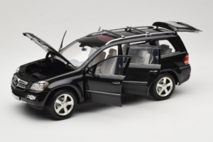 Mercedes GL X164 Period Brown Minichamps 1:18 B66962336 Metalas - nuotrauka 2 iš 8