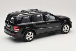 Mercedes GL X164 Period Brown Minichamps 1:18 B66962336 Metalas - nuotrauka 3 iš 8