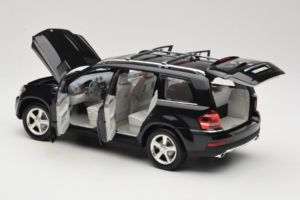 Mercedes GL X164 Period Brown Minichamps 1:18 B66962336 Metalas - nuotrauka 5 iš 8