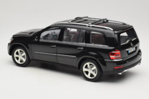 Mercedes GL X164 Period Brown Minichamps 1:18 B66962336 Metalas - nuotrauka 7 iš 8