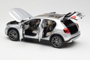 Mercedes GLA X156 Polar Sidabrinis Metalinis Norev 1:18 B66960267 Metalas - nuotrauka 5 iš 8