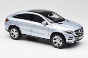 Mercedes GLE Coupe C292 Diamond Sidabrinis Norev 1:18 B66960358 Metalas - nuotrauka 6 iš 8