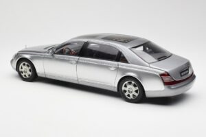 Maybach 62 LWB Himalaya Sidabrinis Dealer Edition AUTOart 1:18 B66962178 Metalas - nuotrauka 7 iš 8