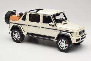 Mercedes Maybach G650 Landaulet W463 Baltas Schuco 1:18 450017800 Metalas - nuotrauka 4 iš 6