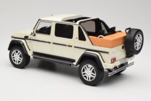 Mercedes Maybach G650 Landaulet W463 Baltas Schuco 1:18 450017800 Metalas - nuotrauka 5 iš 6