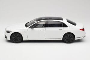 Mercedes Maybach S 680 X223 Diamond White Norev 1:18 B66960666 Metalas - nuotrauka 4 iš 8