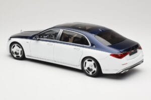 Mercedes Maybach S-Class Z223 Nautical Blue Diamond White Almost Real 1:18 820126 Metalas - nuotrauka 7 iš 8