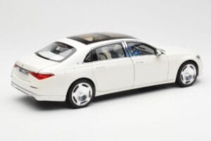 Mercedes Maybach S680 4Matic X223 Diamond Baltas Norev 1:18 183918 Metalas - nuotrauka 3 iš 8