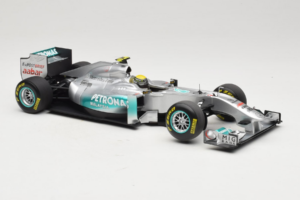 Mercedes MGP W02 #8 N. Rosberg Mercedes GP Showcar 2011 Minichamps 1:18 110110078 Metalas - nuotrauka 4 iš 7