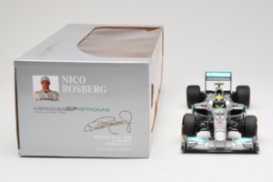 Mercedes MGP W02 #8 N. Rosberg Mercedes GP Showcar 2011 Minichamps 1:18 110110078 Metalas - nuotrauka 6 iš 7