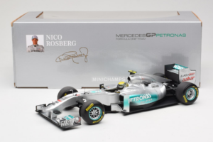 Mercedes MGP W02 #8 N. Rosberg Mercedes GP Showcar 2011 Minichamps 1:18 110110078 Metalas - nuotrauka 7 iš 7