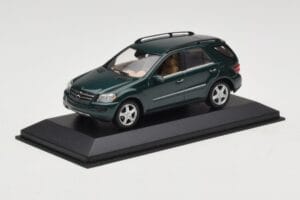 Mercedes ML 500 W164 Tamsiai Žalias Minichamps 1:43 400034500 Metalas - nuotrauka 2 iš 4