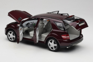 Mercedes ML W164 Red Metallic Minichamps 1:18 150034500 Metalas - nuotrauka 5 iš 8