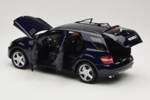 Mercedes ML W164 Tanzanite Blue Prekybos Atstovų Leidimas Minichamps 1:18 B66962322 Metalas - nuotrauka 5 iš 8