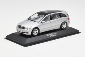 Mercedes R-Class W251 Iridium Silver Minichamps 1:43 B66962214 Metalas - nuotrauka 2 iš 4