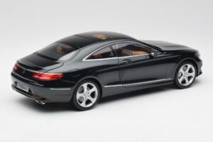 Mercedes S-Class Coupe C217 Smaragd Žalias Metallic Norev 1:18 B66961244 Metalas - nuotrauka 3 iš 8