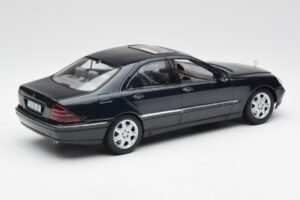 Mercedes S-Class W220 Mėlynas Maisto 1:18 56051 Metalas - nuotrauka 3 iš 8