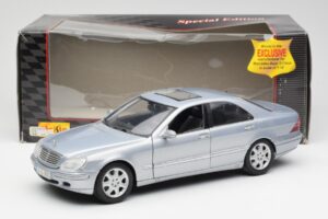 Mercedes S-Class W220 Šviesiai Mėlynas Maisto 1:18 56050 Metalas - nuotrauka 8 iš 8