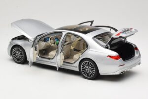 Mercedes S-Class W223 AMG Line Brilliant Silver Norev 1:18 183805 Metalas - nuotrauka 5 iš 8