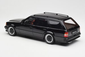 Mercedes 300 TE AMG S124 Juodas Otto 1:18 OT147 Derva - nuotrauka 5 iš 6