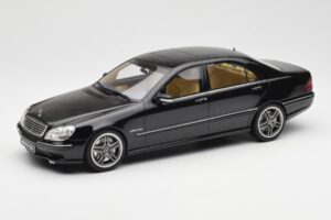 Mercedes AMG S65 W220 Juodas Otto 1:18 OT846 Derva